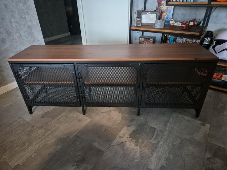 Industrieel Televisie Dressoir Meubel met Deurtjes - 150cm, Huis en Inrichting, Kasten | Dressoirs, Gebruikt, 150 tot 200 cm, 25 tot 50 cm