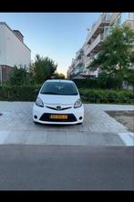 Toyota Aygo 1.0 12V 5DRS 2012 Wit, Auto's, Toyota, Origineel Nederlands, Te koop, Benzine, 4 stoelen