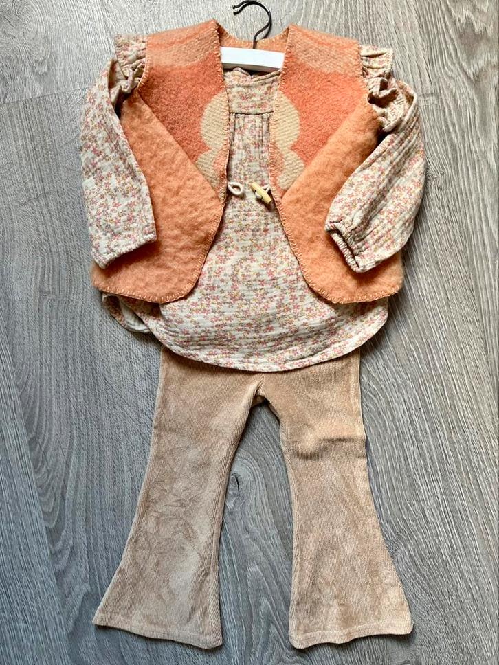 Gilet wollen creme/ perzikkleurig mt 86/ 92, Kinderen en Baby's, Kinderkleding | Maat 92, Zo goed als nieuw, Meisje, Trui of Vest