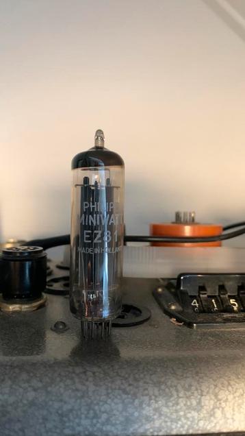 EZ81 buis philips miniwatt beschikbaar voor biedingen