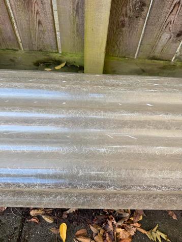 Nieuwe en ongebruikte polyester golfplaat 700 x 400 cm beschikbaar voor biedingen