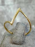 14k Gouden Ring Zirkonia, Nieuw, Ophalen of Verzenden, 17 tot 18, Met edelsteen