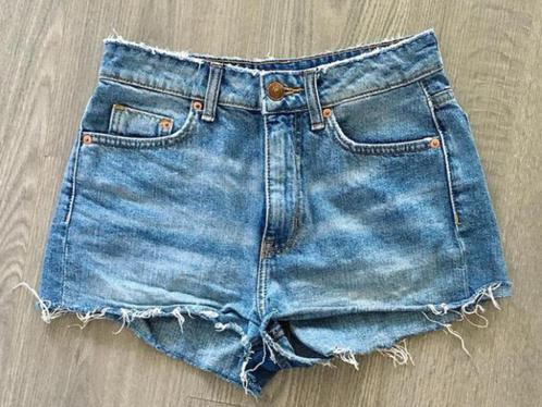 Stoere korte jeans spijkerbroek broek , maat 36, Kleding | Dames, Spijkerbroeken en Jeans, Zo goed als nieuw, W28 - W29 (confectie 36)