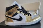 Nike Air Jordan 1 mid SE in maat 40,5 in topstaat, Kleding | Dames, Schoenen, Overige kleuren, Ophalen of Verzenden, New Balance Puma