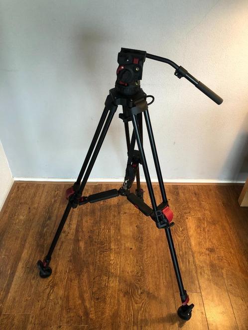 Cartoni Focus 8 - zo goed als nieuw, Audio, Tv en Foto, Fotografie | Statieven en Balhoofden, Zo goed als nieuw, Balhoofd, 150 tot 175 cm