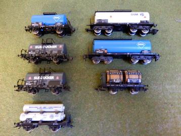 7 stuks TRIX tankwagons.