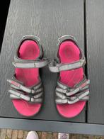 Teva sandalen 26/27 zilver met roze, Kinderen en Baby's, Kinderkleding | Schoenen en Sokken, Ophalen of Verzenden, Zo goed als nieuw