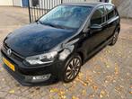 Volkswagen Polo 1.0 TSI 70KW 5drs Bluemotion 2016 Zwart, Auto's, Voorwielaandrijving, 1011 kg, 95 pk, Zwart