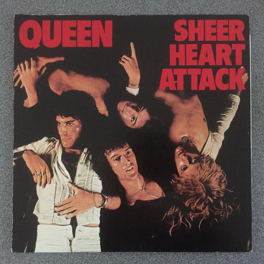 Queen ‎Sheer Heart Attack (Japan) (M-1), Cd's en Dvd's, Vinyl | Rock, Ophalen of Verzenden, Zo goed als nieuw, 12 inch, Poprock