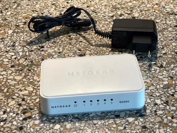 Netgear GS205v2 5-Ports Gigabit Ethernet Switch beschikbaar voor biedingen