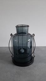 Gusta windlicht lantaarn zwart rookglas groot, Huis en Inrichting, Ophalen of Verzenden, Nieuw, Zwart, Metaal