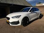 CUPRA Leon 1.4 E-hybrid VZ 245pk DSG-6 2021 Wit, Auto's, 135 pk, 4 cilinders, Leon, Leder en Stof
