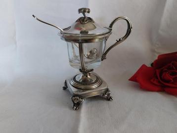 Christofle verzilverd mosterdpotje met Keltum P3 lepeltje beschikbaar voor biedingen