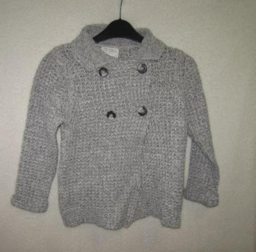 Geweldig leuk dik, grof gebreid grijs ZARA vest maat 122., Kinderen en Baby's, Kinderkleding | Maat 122, Zo goed als nieuw, Meisje