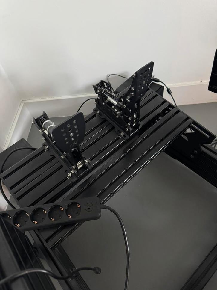 Simnet SP Pro loadcell pedalen Heusinkveld rep pedals, Computers en Software, Joysticks, Zo goed als nieuw, Ophalen of Verzenden