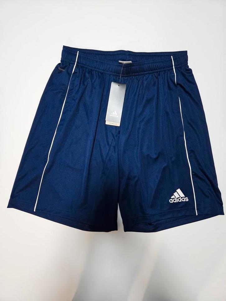 Adidas Core18 Training Short - Blauw, Kleding | Heren, Sportkleding, Nieuw, Voetbal, Maat 48/50 (M), Blauw, Ophalen of Verzenden