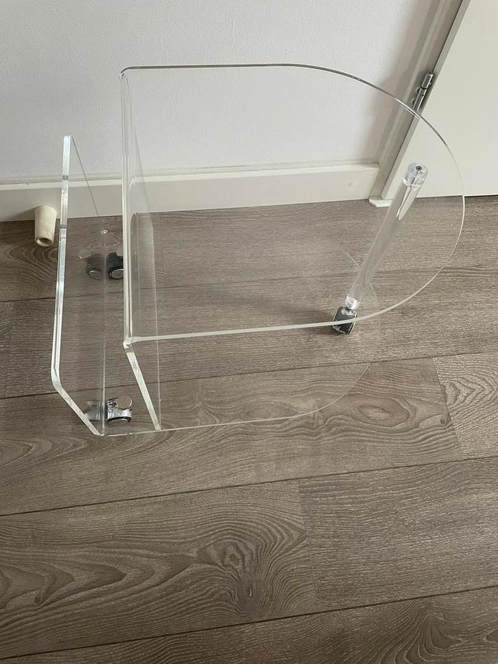 Bijzettafel vintage, Huis en Inrichting, Tafels | Bijzettafels, Gebruikt, Overige vormen, 45 tot 60 cm, Minder dan 55 cm, Kunststof