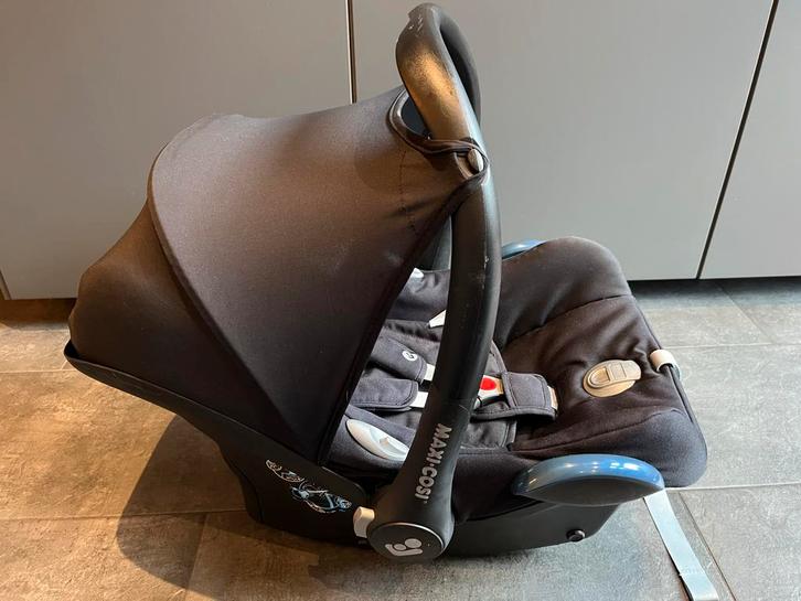 Maxi-Cosi Cabriofix + Easyfix base (ISOFIX), Kinderen en Baby's, Autostoeltjes, Gebruikt, Maxi-Cosi, 0 t/m 13 kg, Isofix, Zijbescherming