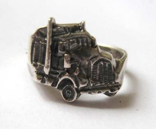 Grappige vintage ring met vrachtauto, truck (5822-524), Sieraden, Tassen en Uiterlijk, Ringen, Zo goed als nieuw, Dame of Heer