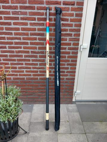  2 schitterende vaste hengels.  beschikbaar voor biedingen
