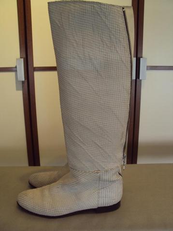 Bitter hoge laarzen / 37 - 37,5  / z.g.a.n.  beschikbaar voor biedingen