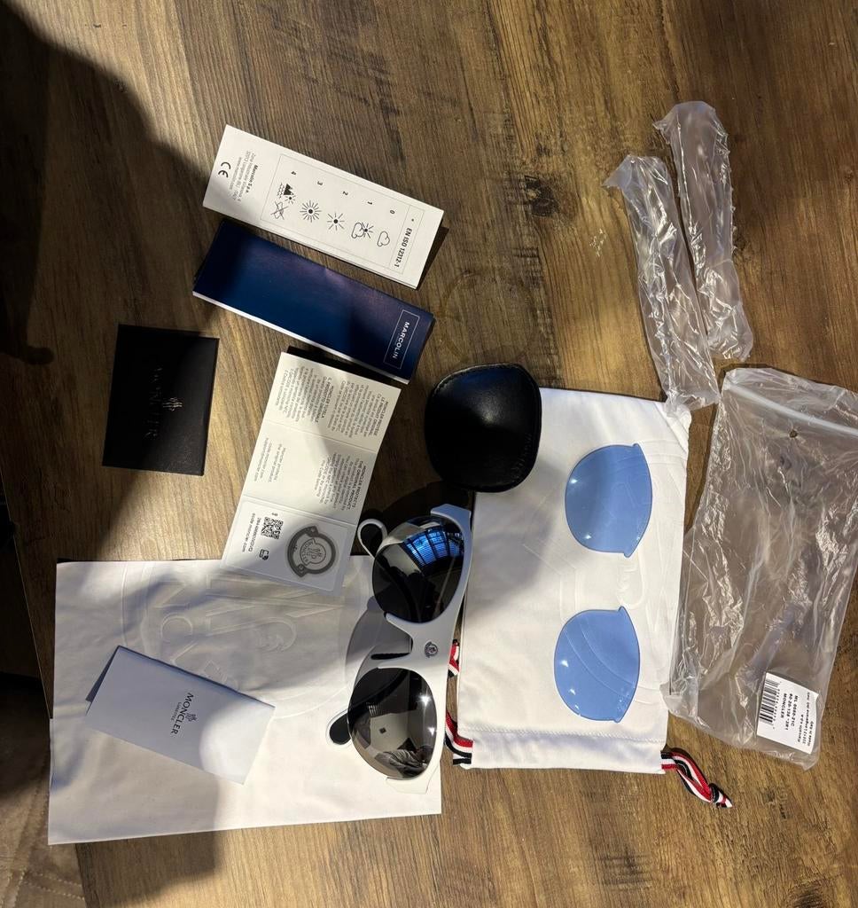 Moncler zonnebril, Ophalen of Verzenden, Nieuw