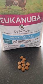 Eukanuba brokjes, Dieren en Toebehoren, Dierenvoeding, Ophalen, Hond