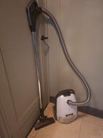 Inventum Stofzuiger met Afstandsbediening, Witgoed en Apparatuur, Stofzuigers, Gebruikt, Stofzuiger, Minder dan 1200 watt, Ophalen