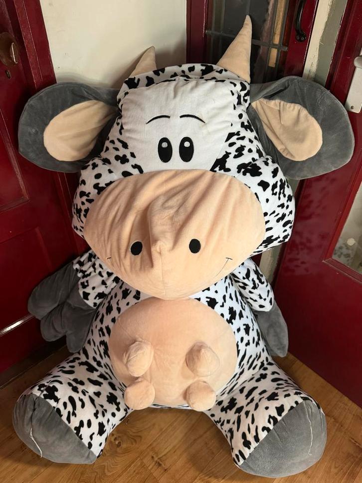 Grote Knuffel Koe Bella - 120cm, Kinderen en Baby's, Speelgoed | Knuffels en Pluche, Zo goed als nieuw, Koe, Ophalen