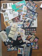 Postzegels verzameling van alles wat uitzoeker, Ophalen of Verzenden, Nederland en Buitenland