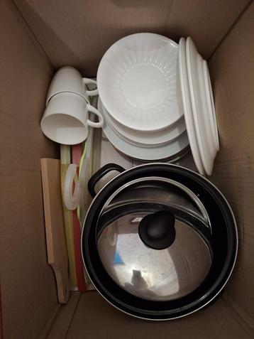 2 dozen gratis servies + keukenspullen