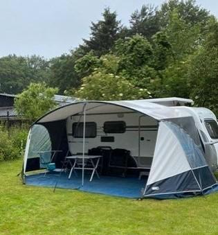 Eriba Feeling 425 met mover en Unico Verona voortent, Caravans en Kamperen, Caravans, Particulier, tot en met 3, 750 - 1000 kg