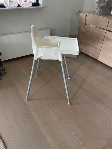 IKEA kinderstoel beschikbaar voor biedingen