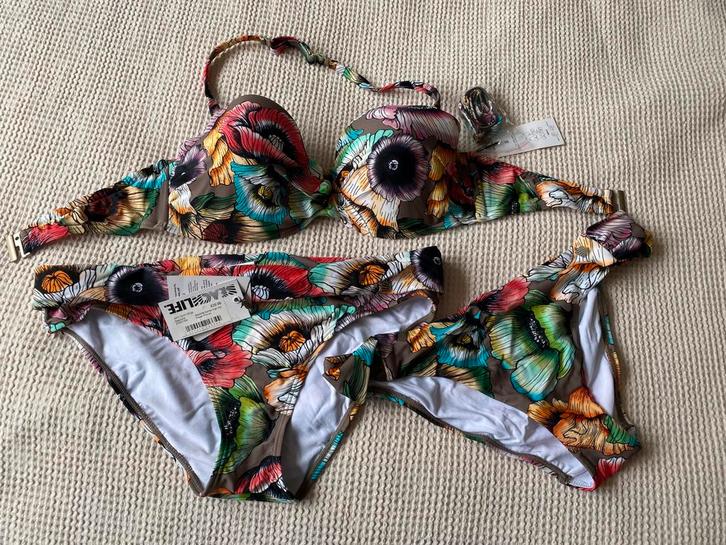 NIEUW Mooie Beachlife bikini (42D) met twee broekjes, Kleding | Dames, Badmode en Zwemkleding, Nieuw, Bikini, Ophalen of Verzenden