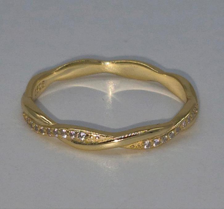 Vergulde zilveren ring 925 - Maat 19, Sieraden, Tassen en Uiterlijk, Ringen, Nieuw, Dame, 19 tot 20, Goud, Zilver, Met strass