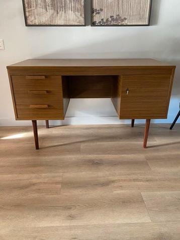 Vintage Bureau - Jaren 70 beschikbaar voor biedingen