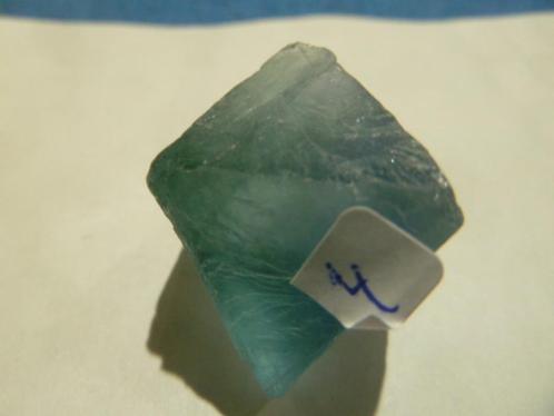 Fluoriet oktaeder (04), Verzamelen, Mineralen en Fossielen, Mineraal, Ophalen of Verzenden