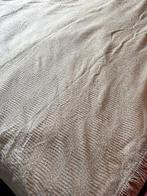 Chinelle sprei beige 225x155 (licht verkleurd), Huis en Inrichting, Woonaccessoires | Plaids en Woondekens, Ophalen of Verzenden