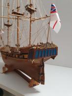 Te koop de  unicoren hi heeft 32  kanonnen, Hobby en Vrije tijd, Modelbouw | Boten en Schepen, Ophalen, Zo goed als nieuw, Overige merken