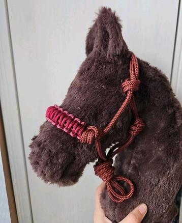 Hobbyhorse touwhalster  beschikbaar voor biedingen