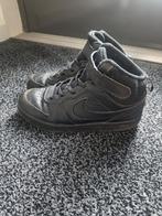Nike maat 35, Kinderen en Baby's, Kinderkleding | Schoenen en Sokken, Ophalen of Verzenden