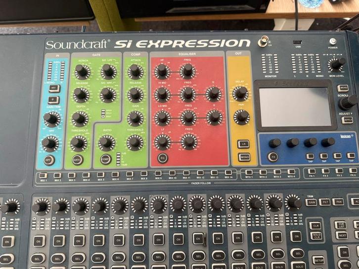 Soundcraft Si Expression 3 Digitaal Mengpaneel, Muziek en Instrumenten, Mengpanelen, Gebruikt, 20 kanalen of meer, Microfooningang