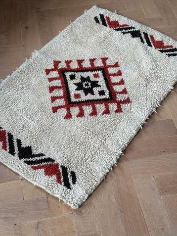 Vintage vloerkleed, kleed jaren 60-70, berber beschikbaar voor biedingen