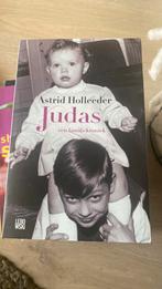 Astrid Holleeder - Judas, Ophalen of Verzenden, Zo goed als nieuw, Astrid Holleeder