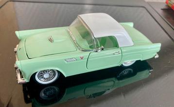 Arko Products Ford Thunderbird 1955 1:24 beschikbaar voor biedingen