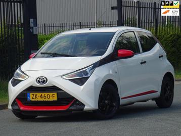 Toyota Aygo 1.0 VVT-i X-FUN 5DRS 72DKM/NAP/AIRCO/CRUISE/LED beschikbaar voor biedingen