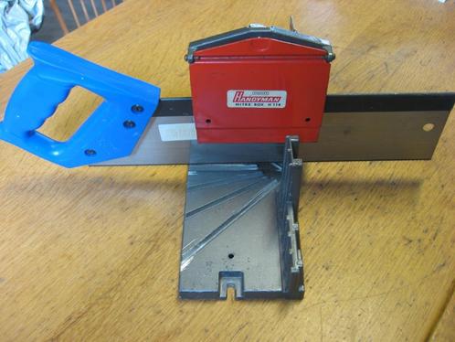 Stanley verstekzaag - mitre box met zgan hardpoint zaag, Doe-het-zelf en Verbouw, Gereedschap | Handgereedschap, Gebruikt, Ophalen of Verzenden
