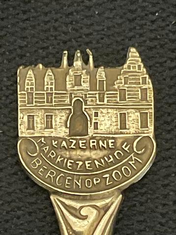 Militair lepeltje uit Bergen op Zoom beschikbaar voor biedingen