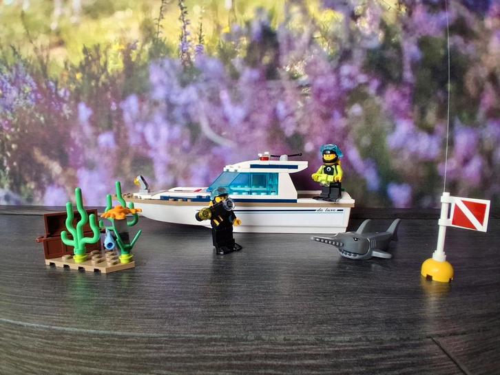 Lego city duikjacht 60221, Kinderen en Baby's, Speelgoed | Duplo en Lego, Zo goed als nieuw, Lego, Complete set, Ophalen of Verzenden