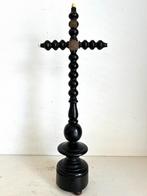 Antiek kruisbeeld gedraaid hout zwart 47 cm, Antiek en Kunst, Ophalen